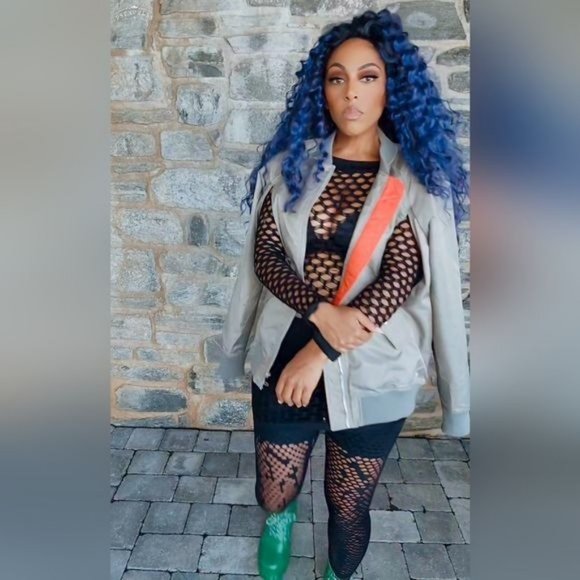 Miz Catching Flights: Olive Poncho Bomber - Picture 13 of 17